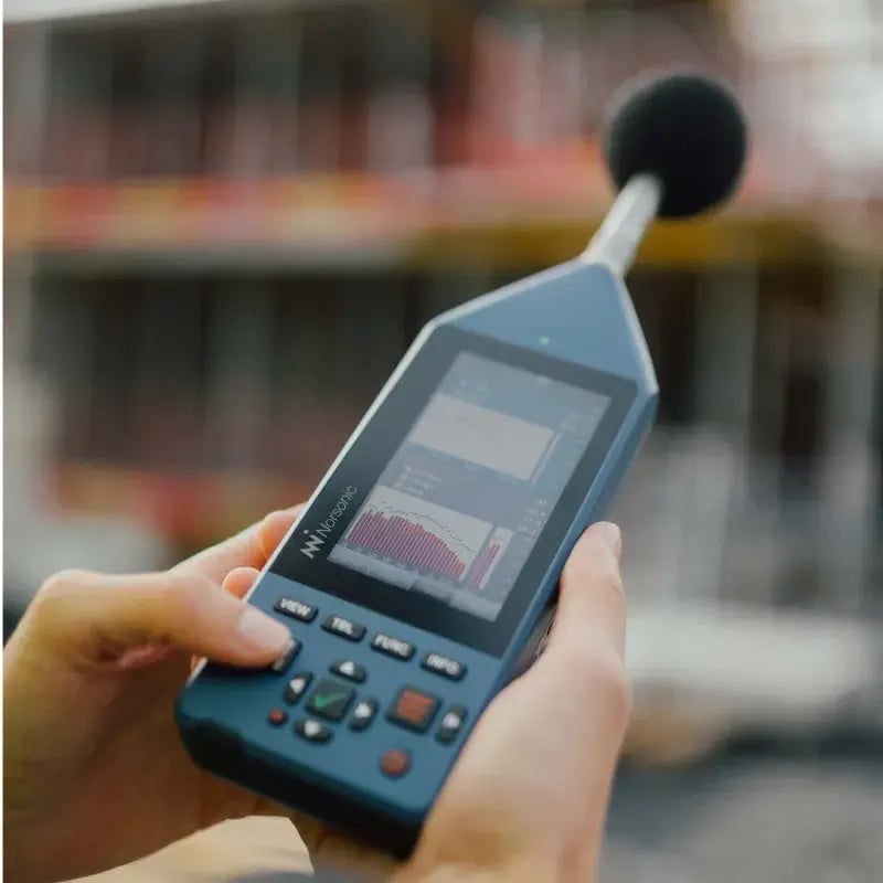 Nor145-at-construction-site(800x800px)