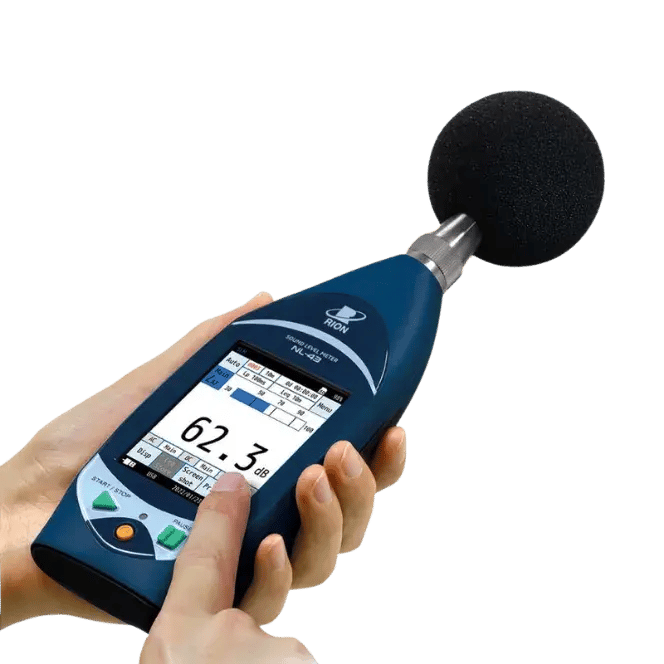 NL-43-in-hand-transparent-(664x664px)