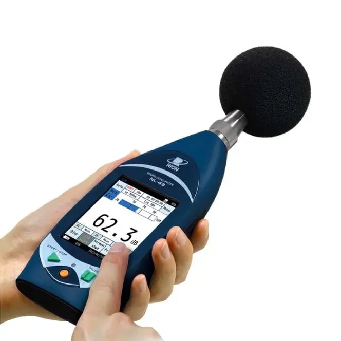 NL-63-in-hand
